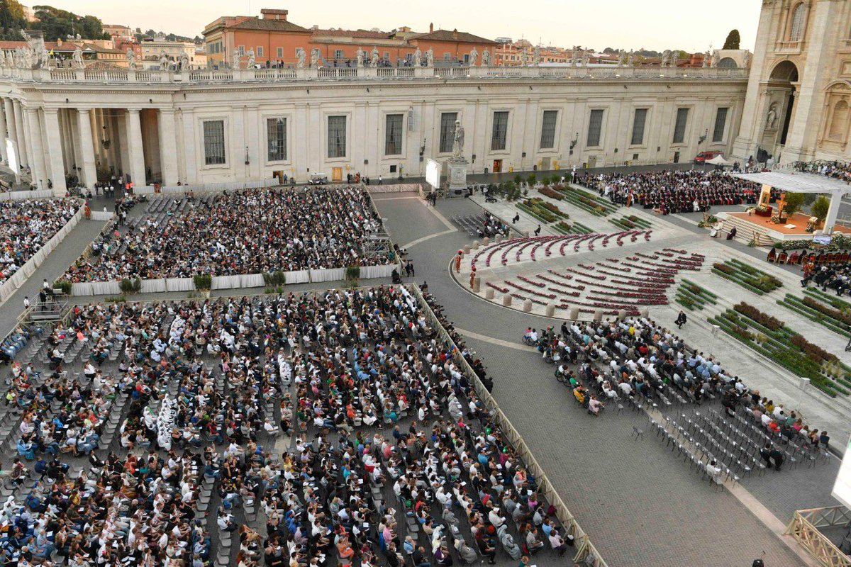 Archbishop of Canterbury (@officeofabc) on Twitter photo I give thanks to God for yesterday’s historic prayer vigil with <a href="/Pontifex/">Pope Leo XIV</a>, <a href="/EcuPatriarch/">Ecumenical Patriarch</a>, church leaders and young people from around the world.
In a world of conflict, the Holy Spirit calls us to walk together - lighting the way as visible signs of reconciliation and unity. I give thanks to God for yesterday’s historic prayer vigil with <a href="/Pontifex/">Pope Leo XIV</a>, <a href="/EcuPatriarch/">Ecumenical Patriarch</a>, church leaders and young people from around the world.
In a world of conflict, the Holy Spirit calls us to walk together - lighting the way as visible signs of reconciliation and unity.