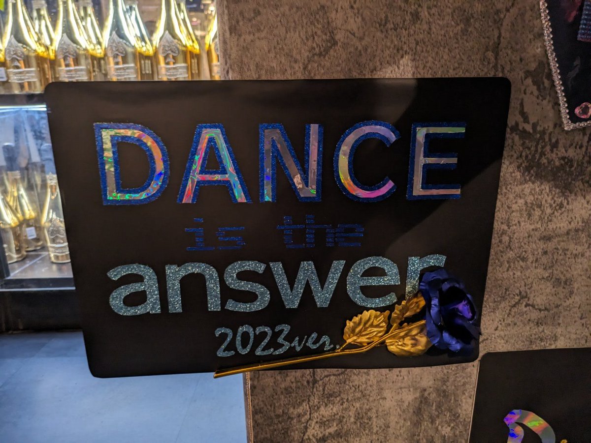 AyeBee_TY's tweet photo. #VR01/#VRBEST02 DANCE is the answer / #紡音れい, #チュムノート, #wattchan
#VRBEST02 紙ヒコーキガール/ #チュムノート, #結目ユイ, #filmiiz_ https://t.co/d5oDvX8WYl