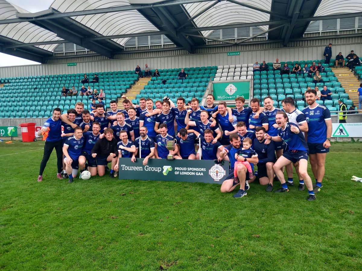 Congratulations to Dulwich Harps who are the 2023 @ToureenGroup Junior Football champions, beating Neasden Gaels 1-11 - 0-12 this afternoon. #LondainAbú 🟢⚪️ #GAA