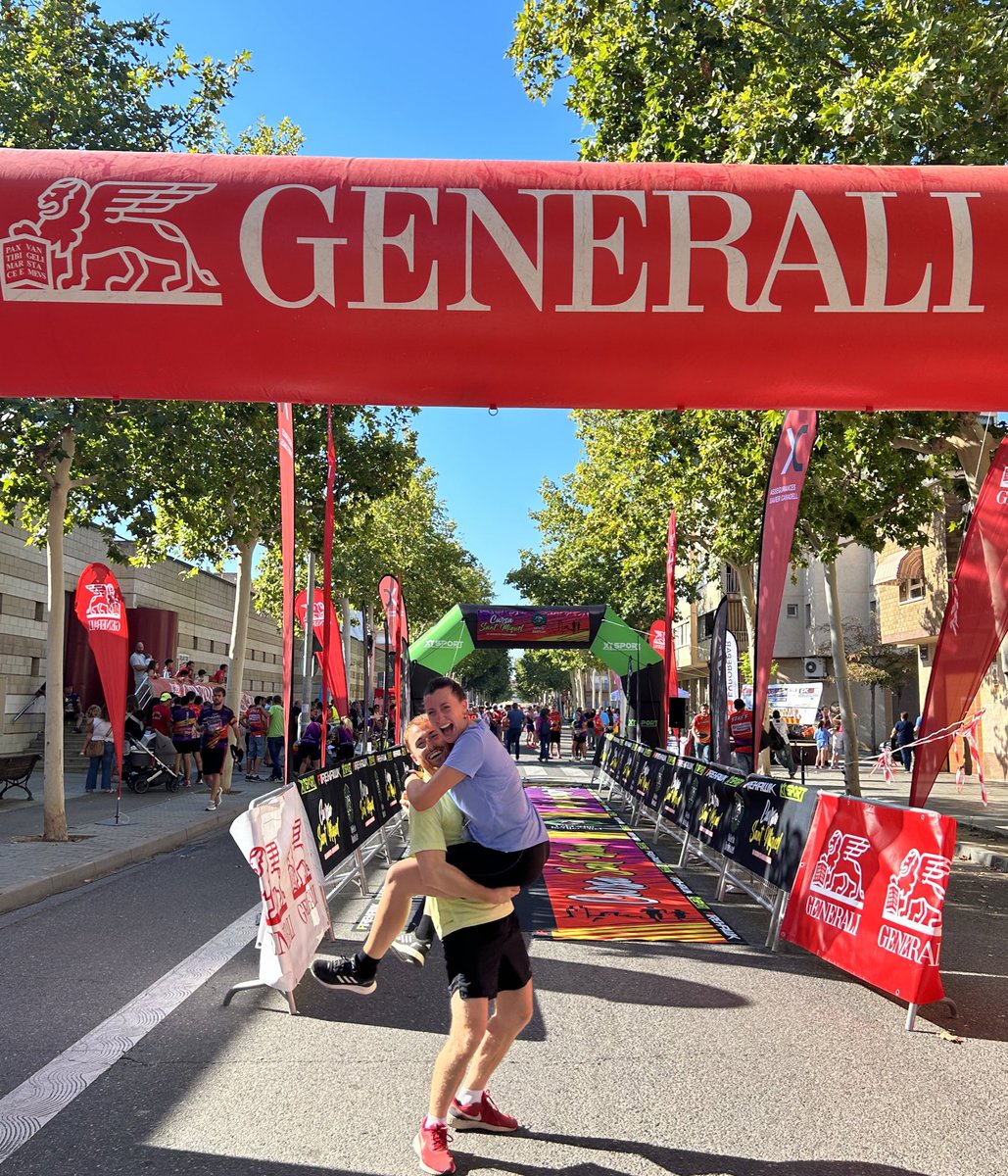 sarmarcri's tweet photo. Si fa 4 mesos m’haguessin dit que seria capaç de fer una cursa de 5km els hauria dit que estaven bojos… 

Però no, ho he fet!!🤭🤪 https://t.co/lQ5aj4sHGF