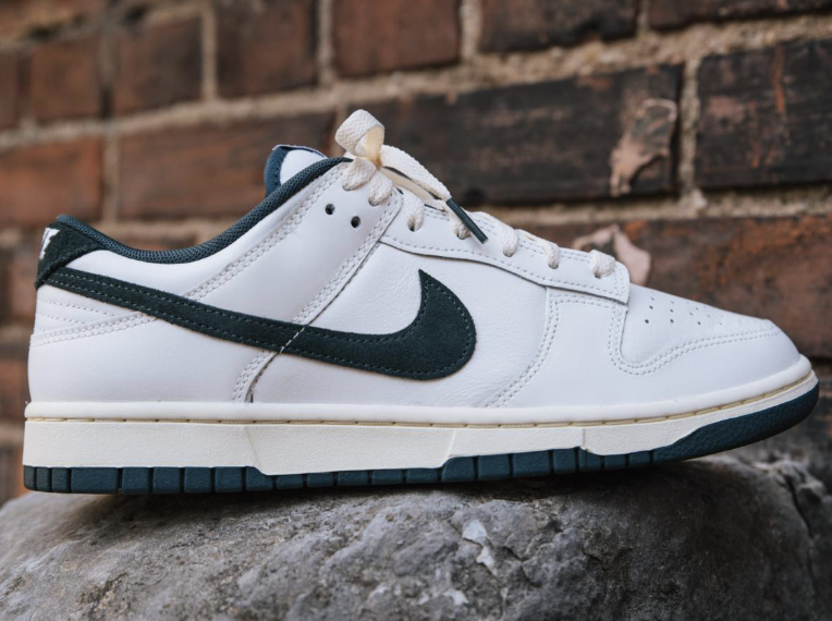AD: LIVE via Nordstrom
Nike Dunk Low ‘Athletic Department ‘Deep Jungle’

Shop -&gt;sovrn.co/vbyrjsq