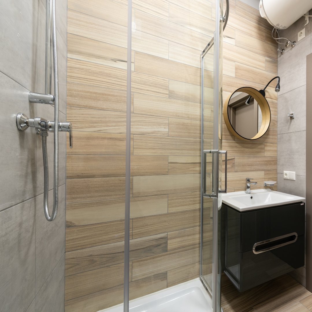 MillerGlassCo's tweet photo. Yes, we install glass for custom shower enclosures. Call us at (850) 224-6030
#tallahassee #glassinstallation https://t.co/ezIcfAqljc