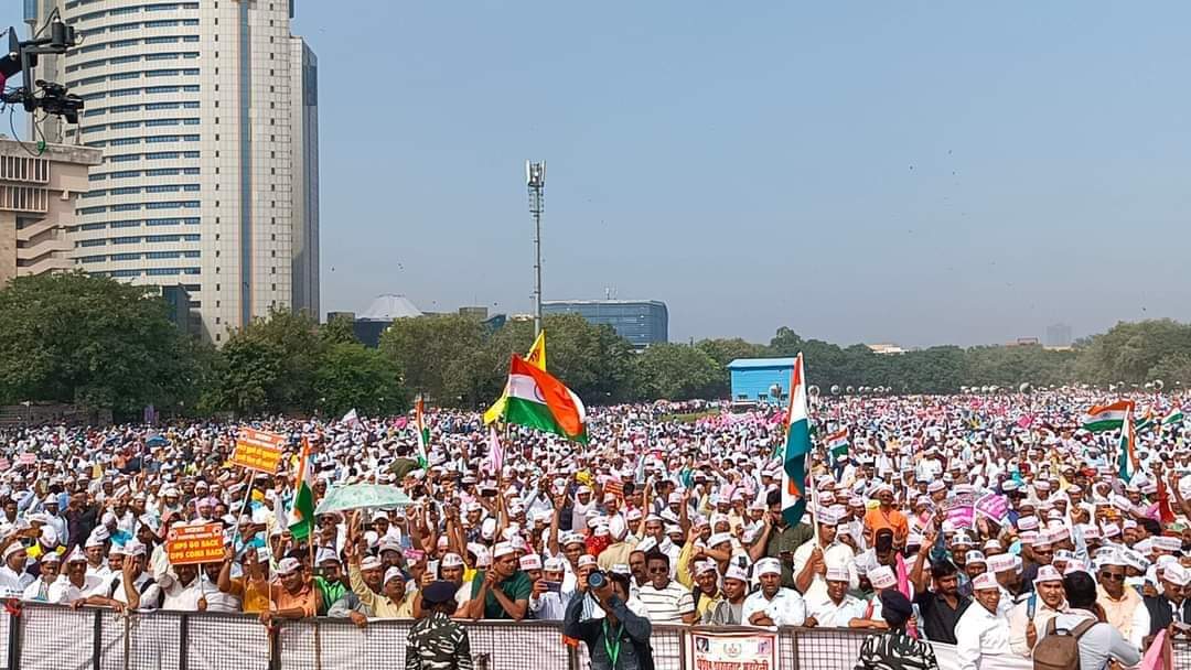 Triloki11713124's tweet image. दिल्ली के रामलीला मैदान में इतिहास बन गया देश की आज़ादी के बाद देश के शिक्षक कर्मचारी इतिहास की सबसे बड़ी रैली हुई..🚩🇮🇳

#पुरानी_पेंशन_हक_हैं_लेकर_रहेंगे 🚩🚩

#opschallenge 

#OPS_RALLY_DELHI_CHALO 

#रामलीला_मैदान 

@Aamitabh2 
@PMOIndia 
@AmitShah 
@BJP4India