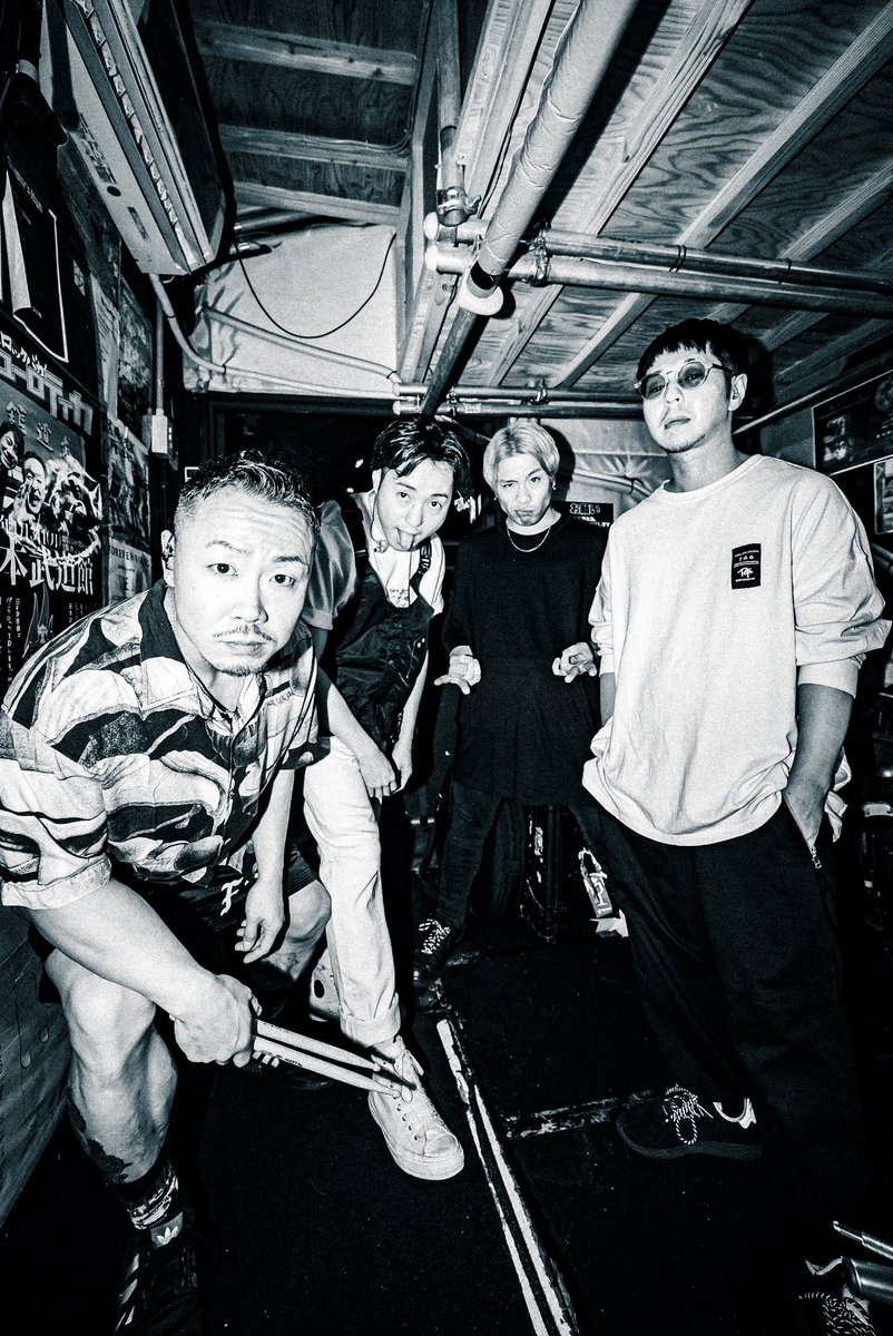 __NOISEMAKER's tweet image. THANK YOU 神戸MUSIC ZOO KOBE 太陽と虎!!
THANK YOU Crystal Lake!!
神戸突き抜けた1日でした！また必ず！
明後日は岡山 livehouse IMAGE!!

#NOISEMAKER
#CrystalLake
#CrowsAlive
📷 by @seijiro243