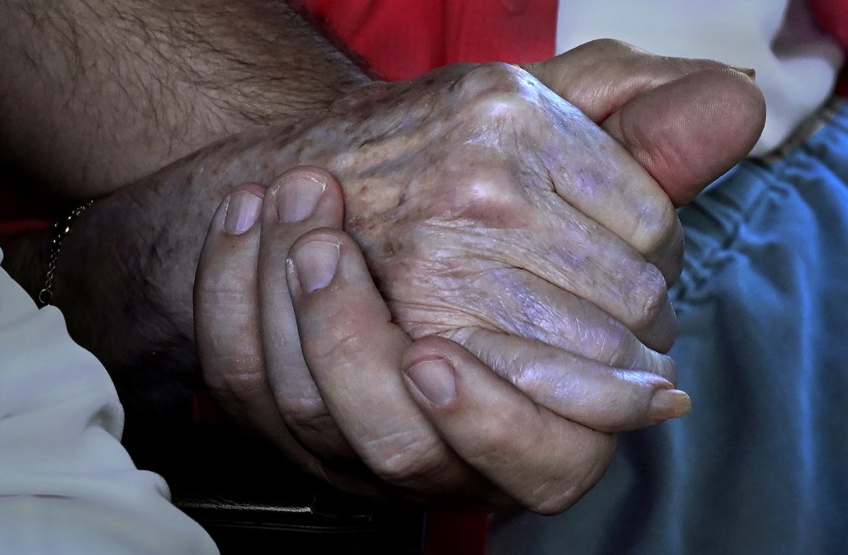 I saw Jimmy Carter clasp Rosalynn's hand as the crowd in his Georgia hometown sang 'Happy Birthday' to the former president. Carter turned 99 today and this Sunday is a special one in Plains: wapo.st/3LE01HK