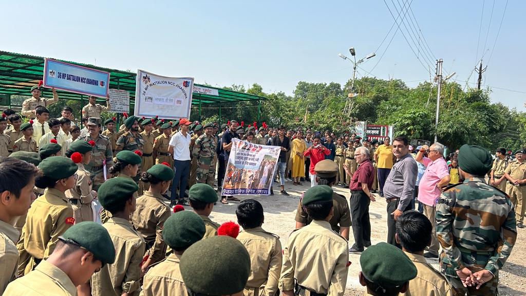 36Cadets's tweet photo. *Swachhata Hi Sewa Campaign 2023*
*Waste to Wonder*

The cadets from Khandwa, Khargone and  Barwani  witnessed a demonstration organised by the municipal corporations assisting them to understand the waste disposal mechanism and to understand their role. https://t.co/Z93ZczEBal