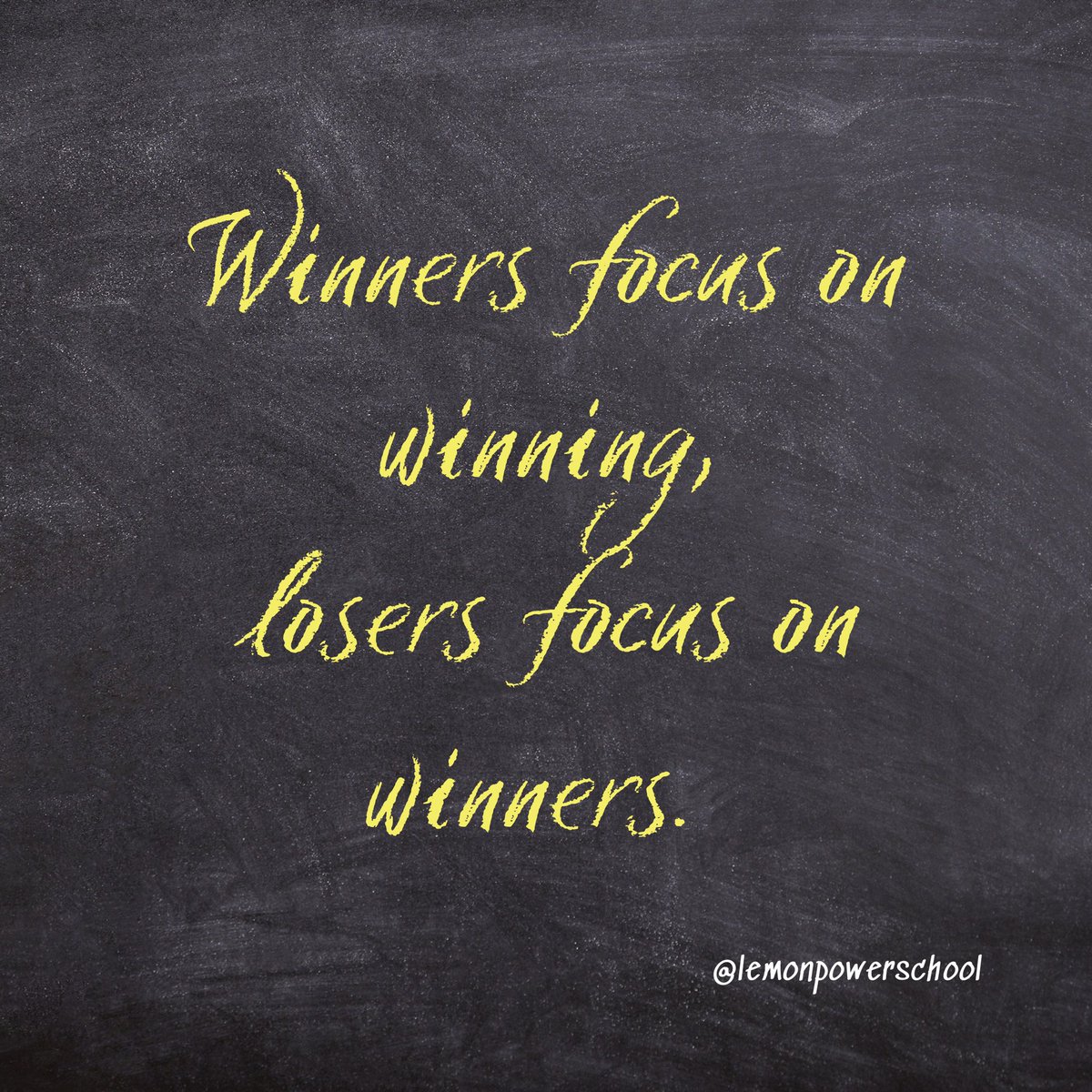 tlteducation's tweet image. 🍋⚡️ La clave del éxito es mantener una mentalidad positiva y con visión de futuro, en lugar de preocuparse por el éxito de los demás. Esta mentalidad fomenta el crecimiento personal, la determinación y la capacidad de aprender de los reveses 🙌🏼💛

#lemonpowerschool