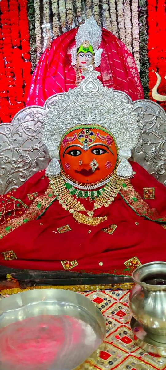 gdsharma109's tweet photo. 🚩🚩🚩🚩🚩
🕉️🔔
जय माता की 🔱
जय माँ हरसिद्धि 🔱
🌸🌸🌸🙏🏼🌸🌸🌸 https://t.co/3QBXqJWxWx