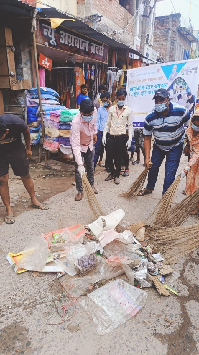 WhyManish's tweet image. आदरणीय प्रधानमंत्री श्री @narendramodi जी के आह्वान पर आज स्वच्छ भारत के सपने को साकार करने के लिए #SwachhataHiSeva के अंतर्गत नगर पंचायत सोनवर्षा में ‘स्वच्छता हेतु श्रमदान’ कार्यक्रम में अपना एक घंटा समर्पित किया। 
@BJP4Bihar
@mkrtiwari_bjp
#GarbageFreeIndia 
#SwachhBharat