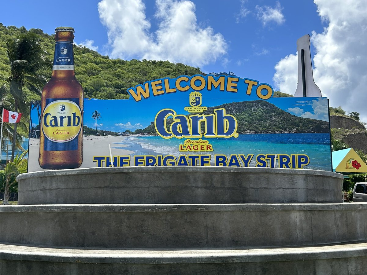 griggymarie's tweet photo. A hell of a countdown but it’ll keep me ticking along and something to look forward to .. can’t wait 🤪😎 St Kitts we’re coming back 🇰🇳 we literally fell in love with you 🇰🇳 #stkitts #BAholidays #royalstkitts @StKittsTourism @British_Airways https://t.co/ovxaSeKKuj