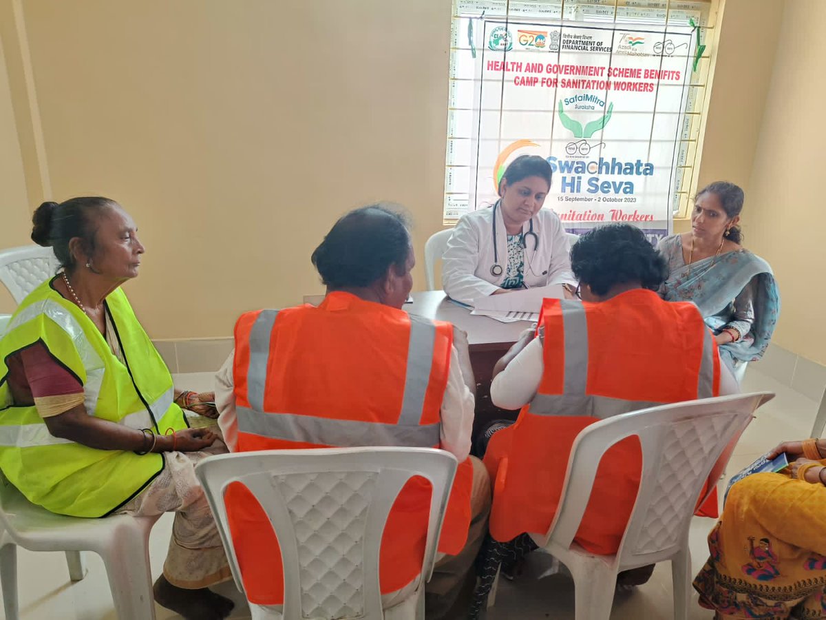 PithapuramM's tweet photo. As part of #safaimitrasurakshashivir #SwachhataHiSeva #swachhbhathdiwas @PithapuramM conducted free medical checkups and medical tests for all sanitation workers and staff. @SwachhAndhra @SwachhaAndhra @SwachhBharatGov #YouthVsGarbage #indianswachh https://t.co/310Ymwhu6U