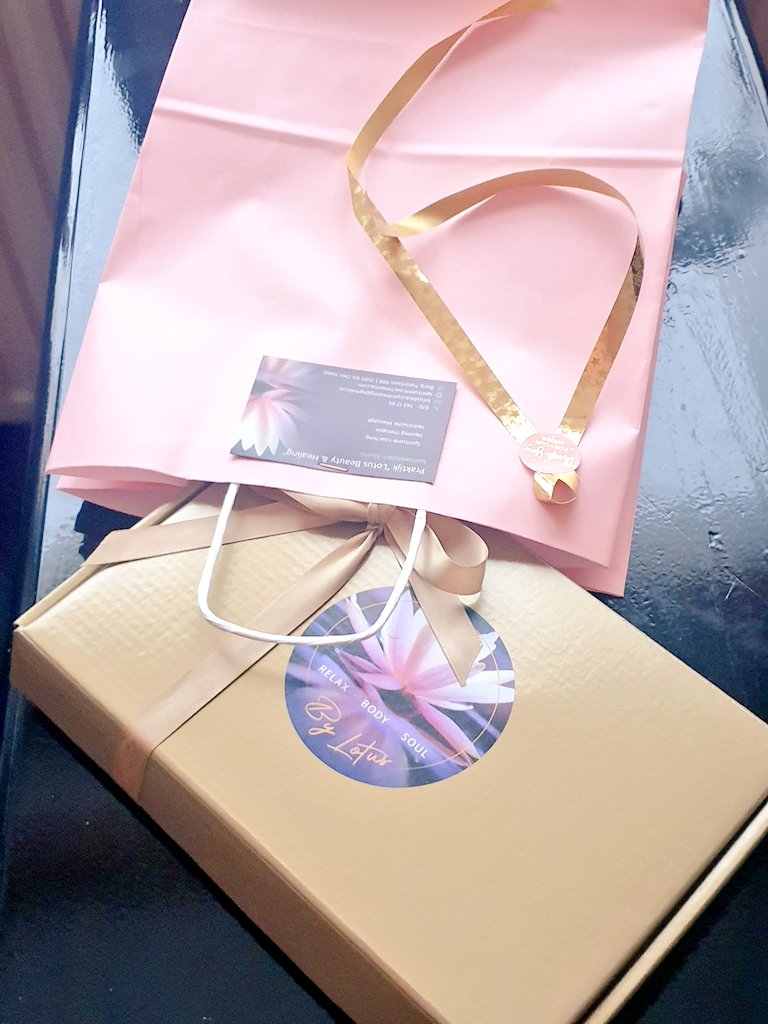 LotusDenHaag's tweet photo. Even een zenmomentje voor jezelf, dat doen we tegenwoordig veel te weinig. Daarom lanceer ik op
1 okt 2023 mijn zelf ontwikkelde #ZenRelaxGiftbox zodat je op energetisch niveau kunt opladen.
Interesse/pre-orders check de website https://t.co/MFVunaWyLI https://t.co/3Bx3RkBLsm