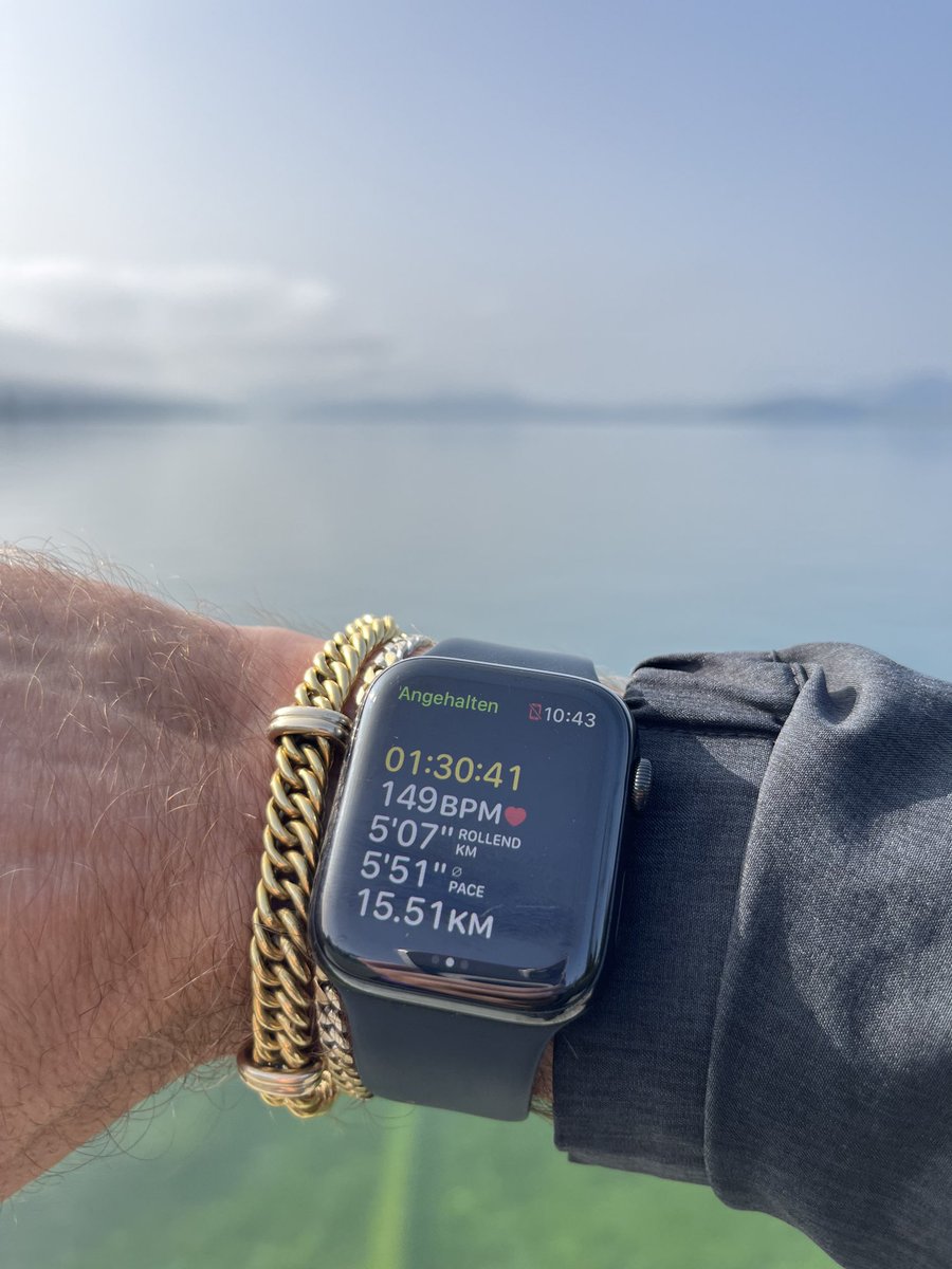 Sun(ny)day exercise 🌅🏃🏻‍♂️😅