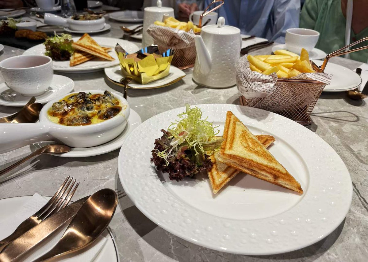 热爱工作，无烦无恼