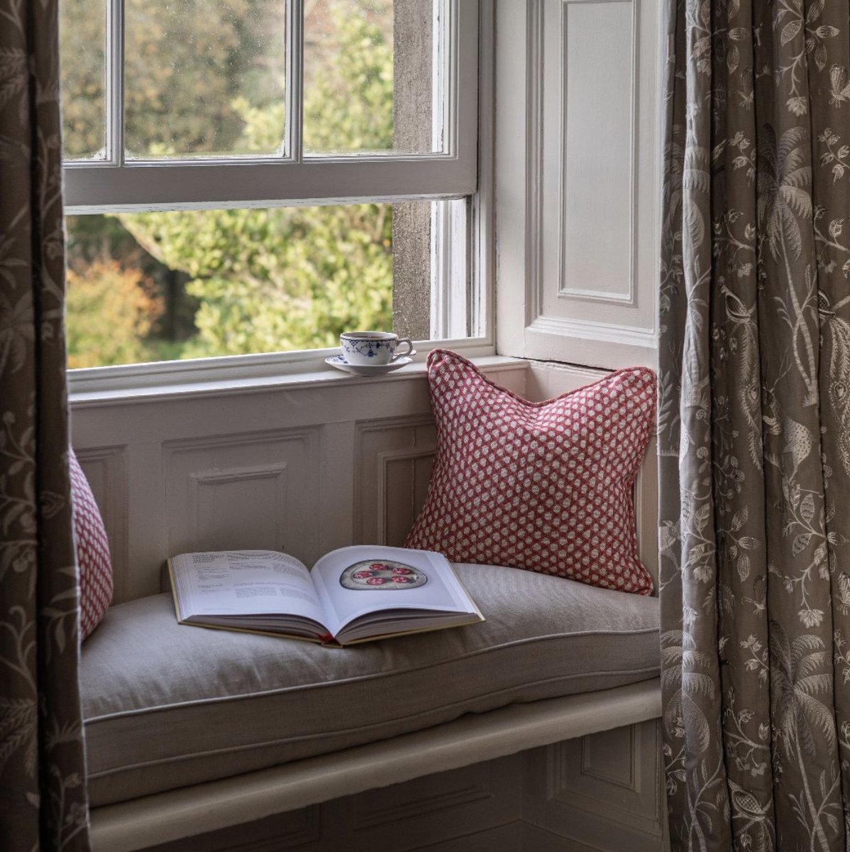 GoodHotelGuide (@goodhotelguide) on Twitter photo Secret escape?
Escape to the countryside this Autumn at <a href="/Ballymaloe/">Ballymaloe House Hotel</a> 🍂
bit.ly/3VVzppo
#GoodHotelGuide Secret escape?
Escape to the countryside this Autumn at <a href="/Ballymaloe/">Ballymaloe House Hotel</a> 🍂
bit.ly/3VVzppo
#GoodHotelGuide