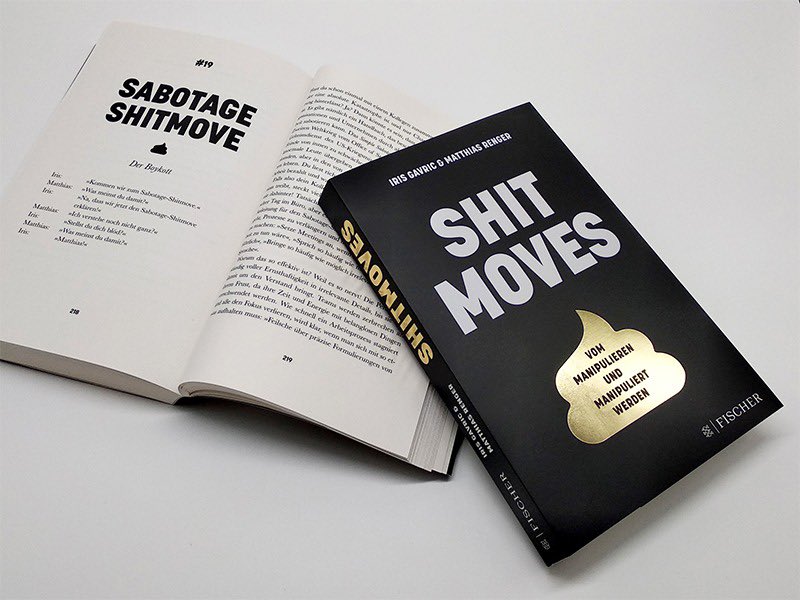 matthias_renger's tweet image. So, endlich ist es da. Seit dieser Woche ist „Shitmoves“ im Handel. Und ich begreife nur ganz allmählich, wie groß das Ganze für mich ist. Jedes Feedback, in dem Leute schreiben, dass ihnen das Buch nicht nur gefällt, sondern wesentlich im Leben hilft, haut mich einfach nur um!