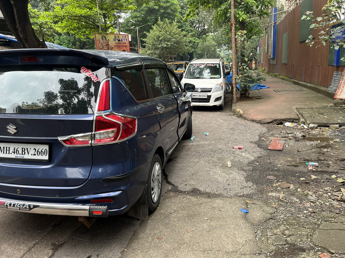 wri_deeming's tweet photo. Fancier the people, worst are their habits. This man with a kid in the passenger seat, rolled the window down, happily littered a clean area with plastic bottles, rolled the window back. When confronted, he’s super entitled! is @SwachhBharatGov still a thing? #pollution @mybmc https://t.co/7gKVhF1w5P