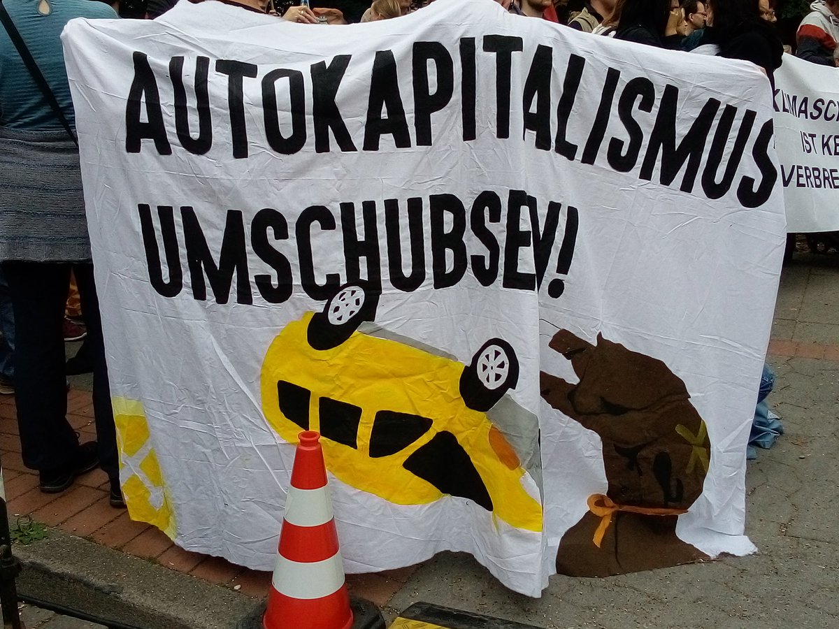 Auf geht's, ab geht's #LeinemaschBleibt!

#Rodungssaison
#BlockRodungssaison
#Leinemasch
#Hannover
#h0110
#Tuempeltown
#Verkehrswende
#StopCarpitalism
#AlleWälderBleiben
@Leinemaschbleib
#KeinBaumIstEgal
#WilderWald
#WilderWaldBleibt
#SpreehafenviertelStoppen
#WiWaBleibt