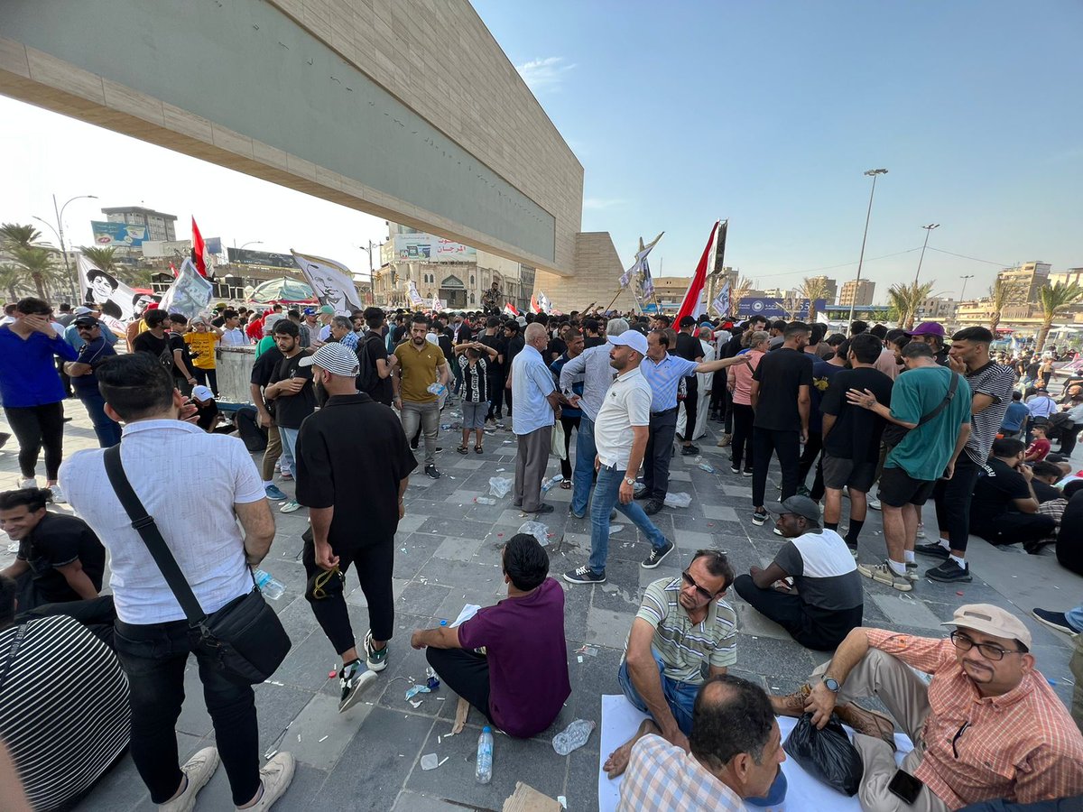 rudaw_arabic's tweet photo. أنصار ثورة تشرين في ساحة التحرير وسط بغداد يستذكرون احتجاجاتهم ويطالبون بمحاسبة قتلة المتظاهرين https://t.co/PGfMnXp6TR