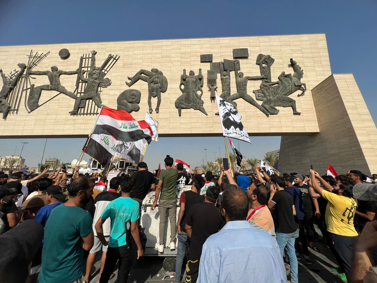 rudaw_arabic's tweet photo. أنصار ثورة تشرين في ساحة التحرير وسط بغداد يستذكرون احتجاجاتهم ويطالبون بمحاسبة قتلة المتظاهرين https://t.co/PGfMnXp6TR