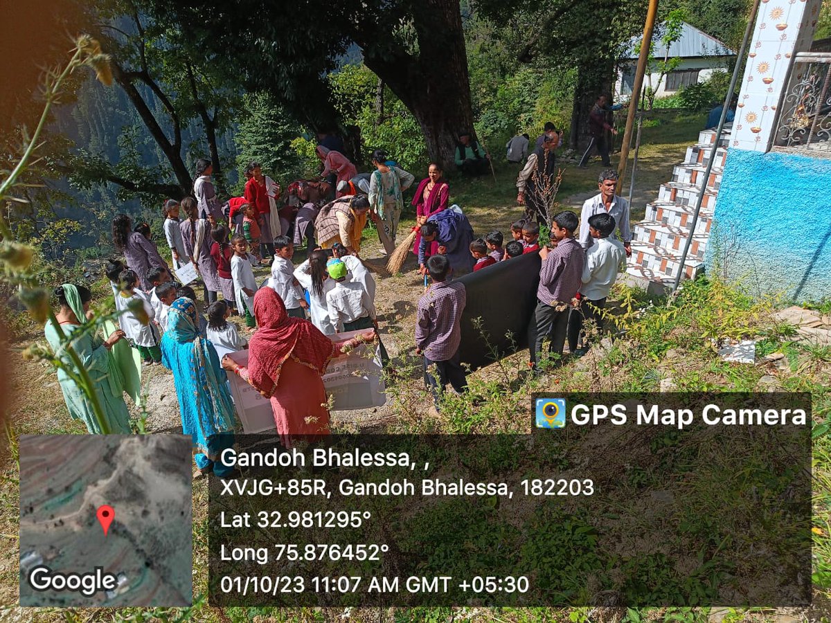 AcpDoda's tweet photo. Remotest Gandoh villagers Enthusiastic Participation
#ODFplusModelJK #ODFPlusModelDoda
#GarbageFreeIndia #SwachhBharat
@PMOIndia @OfficeOfLGJandK @DrJitendraSingh @arunkumarmehta @mandeep082 @vishesh_jk @CeeDeeSingh @jkrddpr @mission_sbm @diprjk @adbhut_doda @DistrictDoda https://t.co/0yScYoTL6r