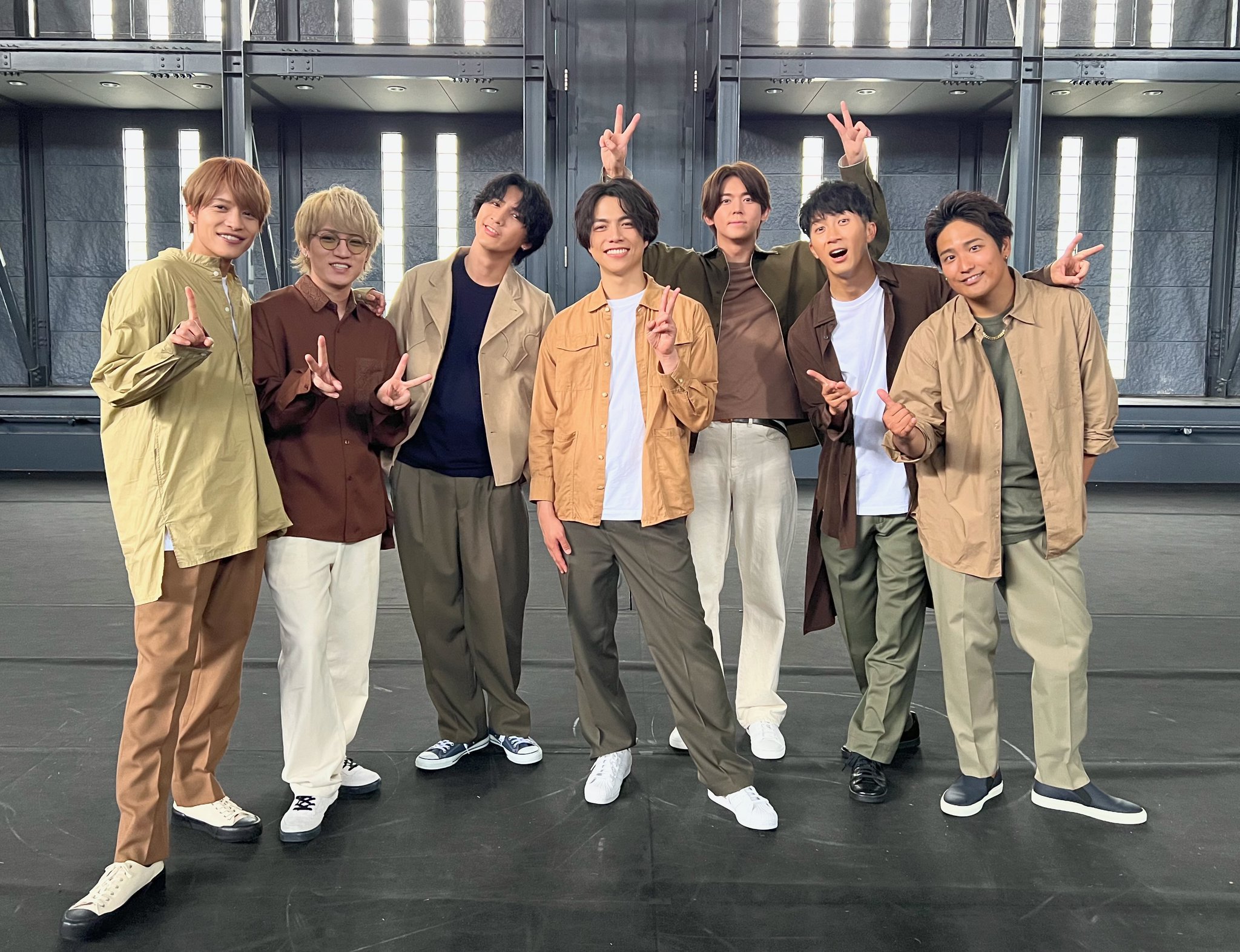 ジャニーズWEST - えったりん様   専用    ジャニーズWEST ジャニーズWESTが真夏に12時間かけて撮影したMV公開、振付はs**t