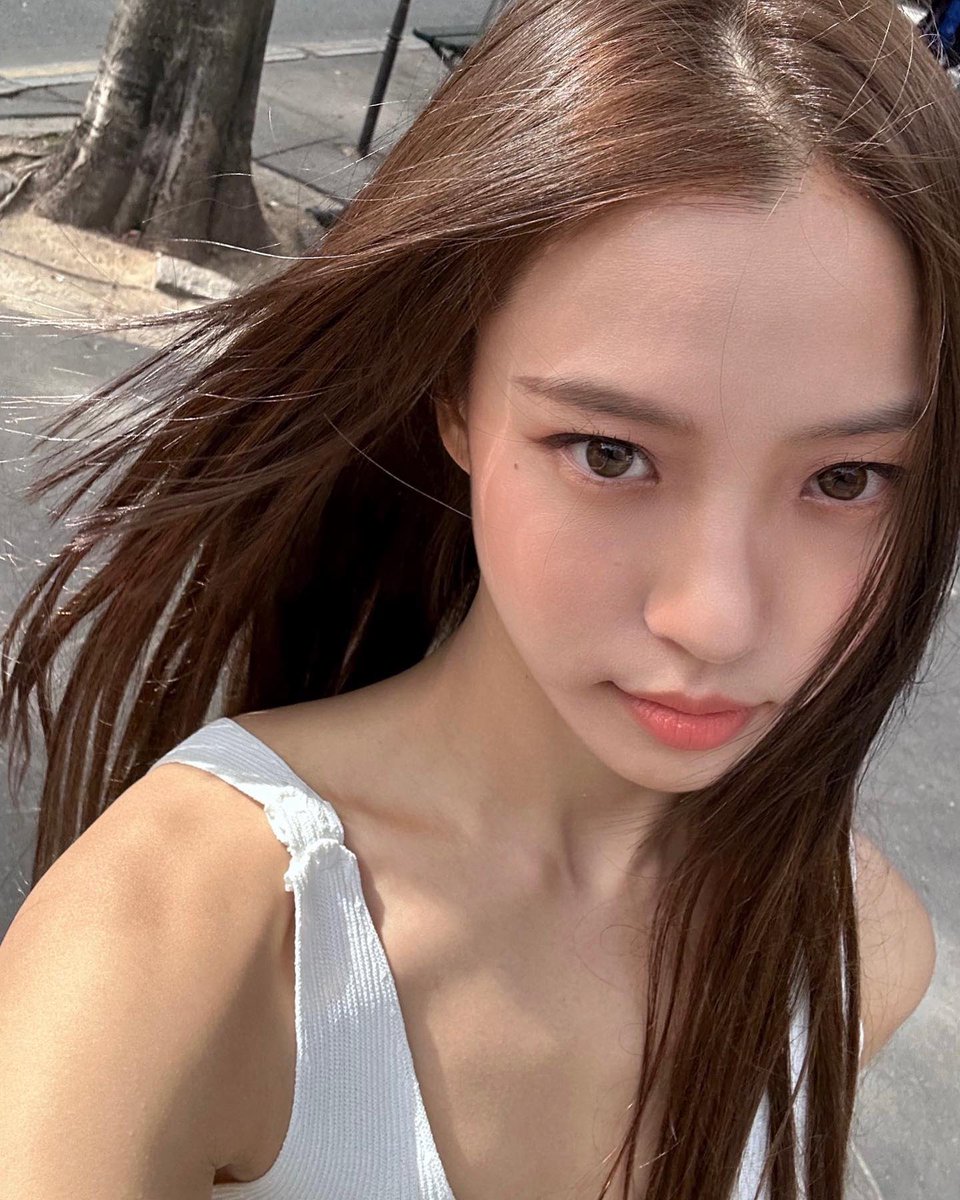 mylikingzip's tweet photo. 파리는 대체 어떤 도시길래 https://t.co/38OpysytdZ