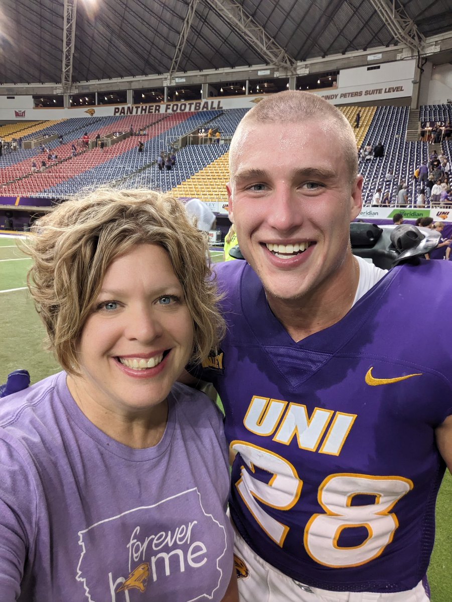 teachpanthers's tweet photo. Yesterday was faculty recognition day in Panther land!

In a small world turn of events...Liam's dad was a teammate and roommate of @hark50670 when he played for the Panthers.

Seeing former students like @JustinSurrency is just The BEST. Comm &amp; Media was well represented!! https://t.co/ClGqeUNooq