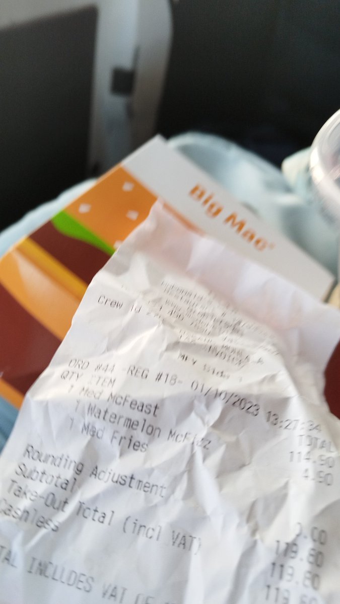 Lucinthati's tweet photo. @McDonalds i bought mc feast i get big Mac really guys now,,,😖 https://t.co/ot3KXrP3cB