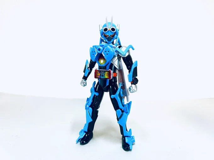 #今年買ったもの96…装着変新 仮面ライダーガッチャード1スチームホッパー&amp;アッパレスケボー&amp;アントレスラー令和の装着変身に相応しい、装着ギミックと一定のプロポーションを両立させた逸品!玩具独自の解釈がありつつ体型は違和感なく、ガッチャードのフィギュアとして持っててソンはなし。 