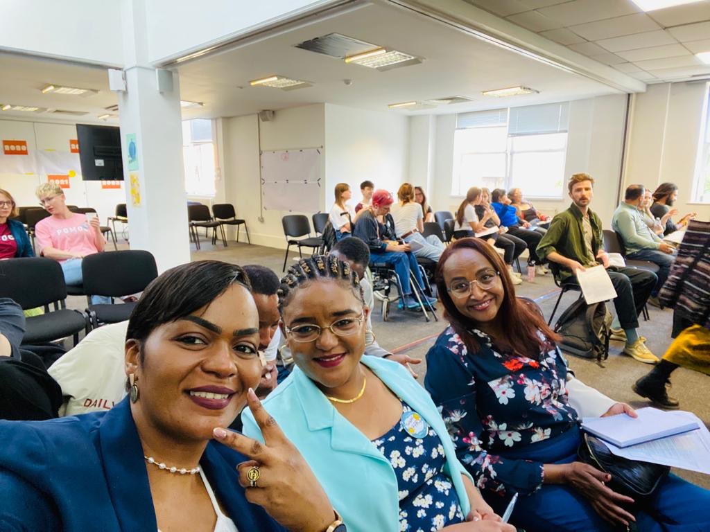 Afraa, Twasul & Areej, three of the most powerful organisers on the island of Ireland, representing PPR and @AnakaCollective at the @FIRMCharter @migrantsorg #SolidarityKnowsNoBorders summit 2023 in London! Thanks for having us! #SKNB23