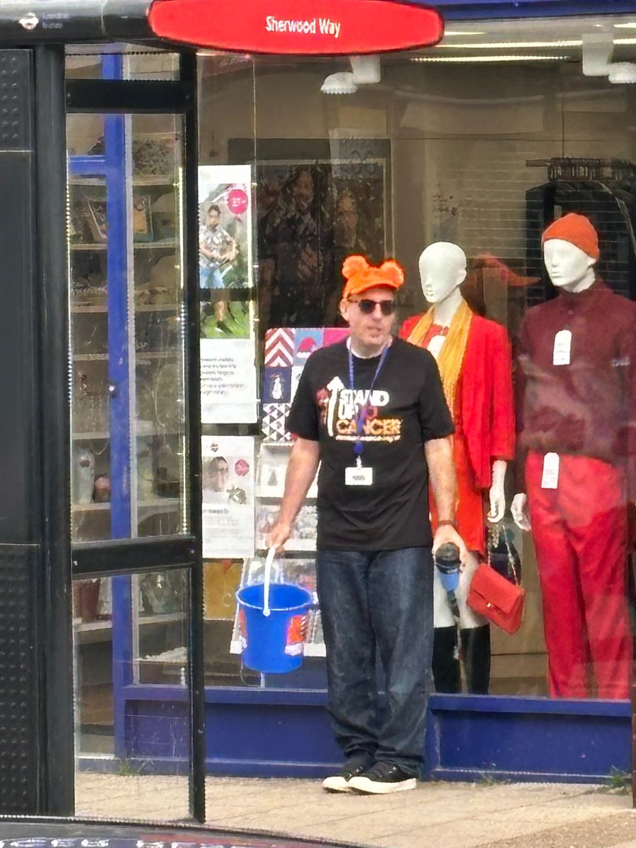 Unusual activity for me today. Enjoyable though ! and for and important cause. People are so generous. Stand Up to Cancer with  <a href="/staceynwing/">Stacey</a>