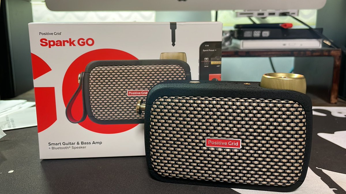 tgf_gt's tweet image. ずーっと欲しかった持ち運び型アンプ買っちゃった〜！！

音もめっちゃいいし、アプリで音作りしたのを4つ保存できるのもアツい

#PositiveGrid #SparkGO