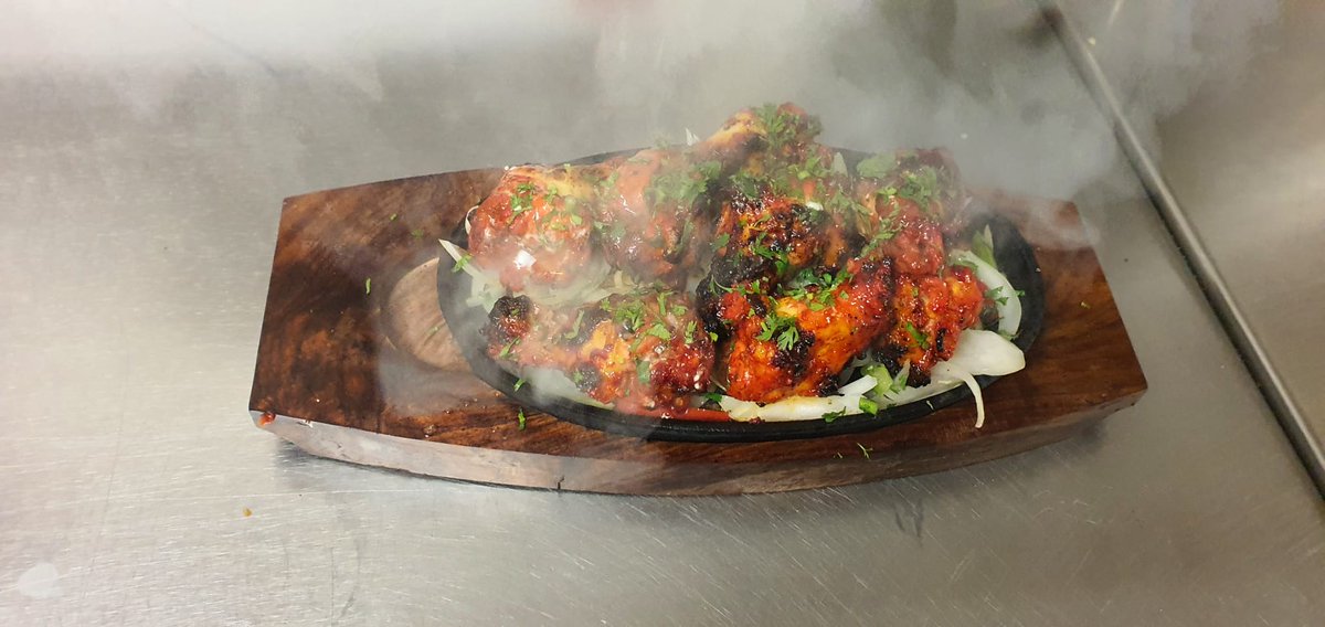 kitchenplazaco's tweet photo. If you want a good life, then all you need is good food. Get ready for a sizzling deal! 🔥 Enjoy 20% off on our delectable Tandoori dishes.  🍗💰✨

#TandooriFeast #SavingsAlert #DeliciousDiscount #fooduk #ukfood #foodie #foodstagram #どうする家康 #foodlover #foodiesofinstagram https://t.co/2J8xjzk5IP