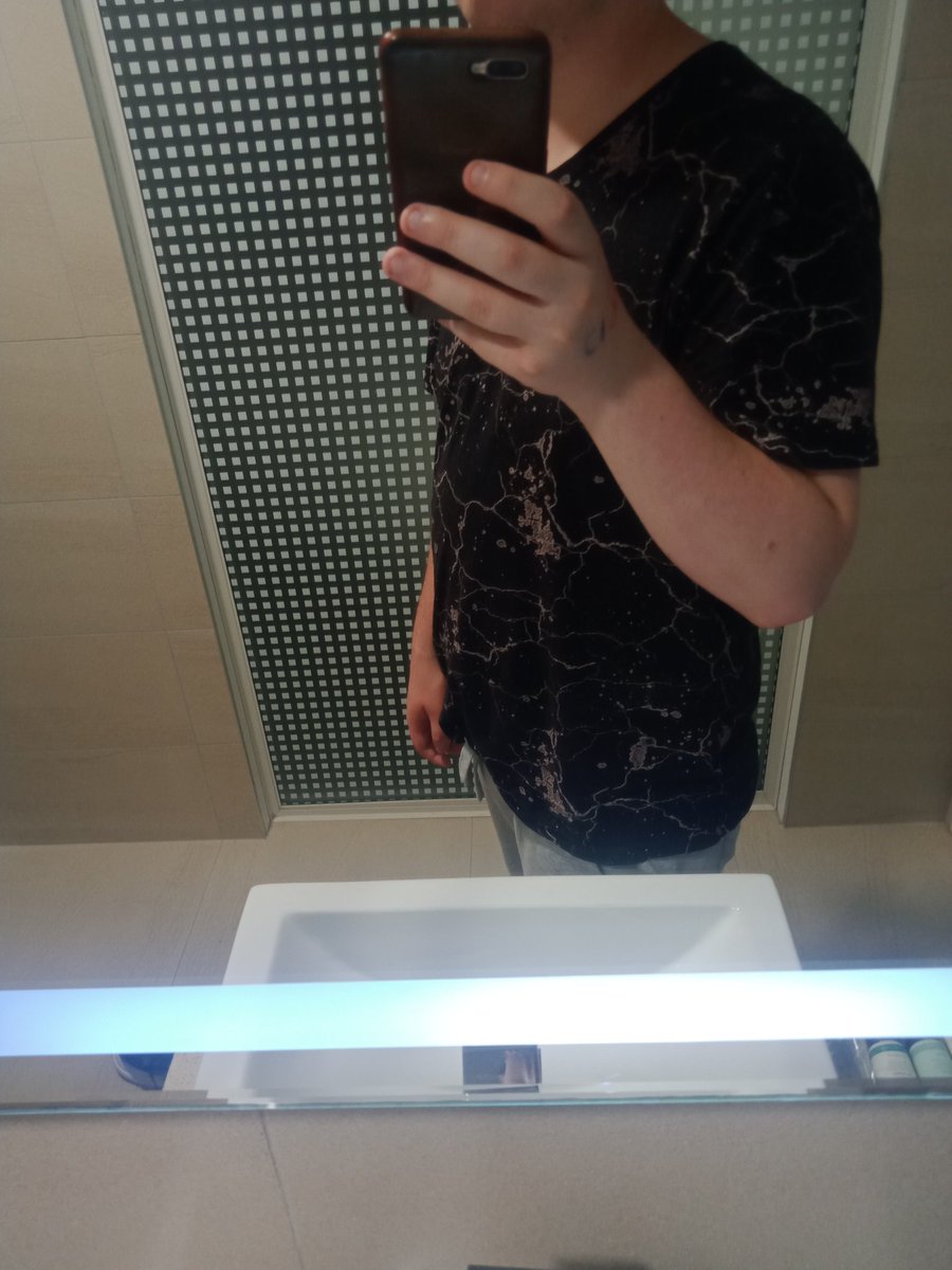 Augustus tweet media