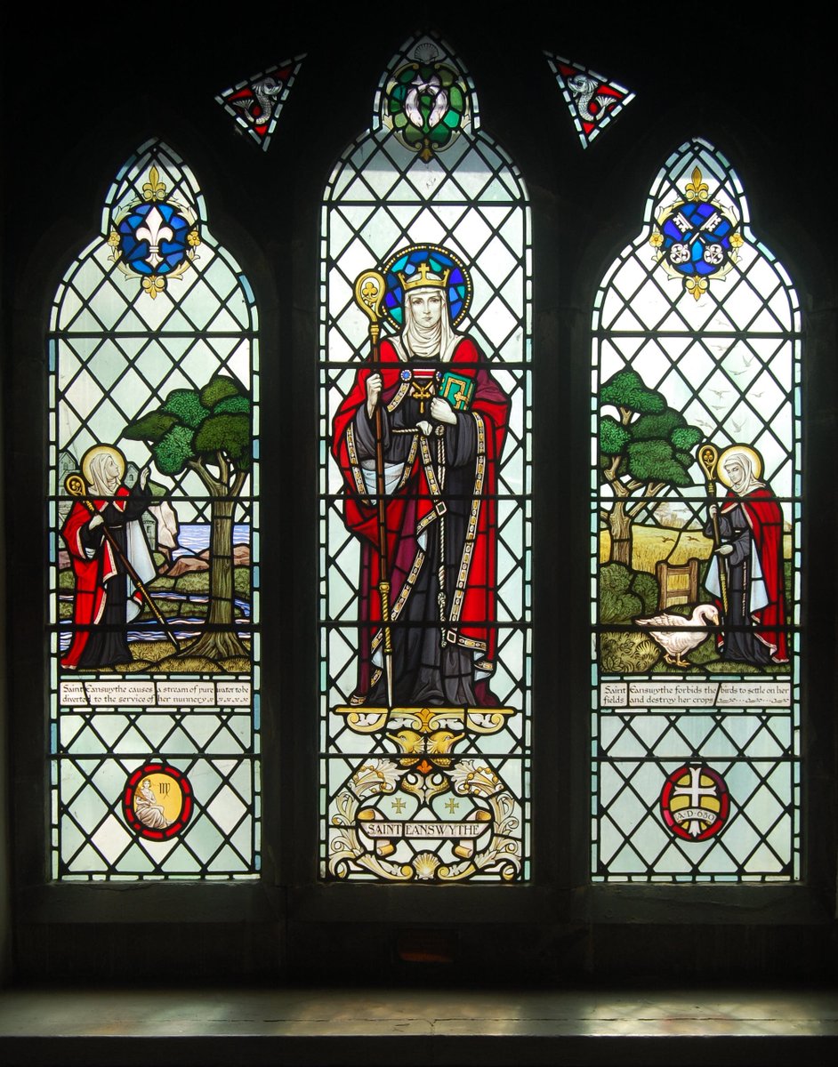 Day 20/31: Eanswythe’s royal status made the founding of Folkestone Minster possible. Eanswythe took the gifts she was blessed with and she offered them to the service of God and others. This image tries to hold the undoubted wielding of this power: justgiving.com/campaign/saint…
