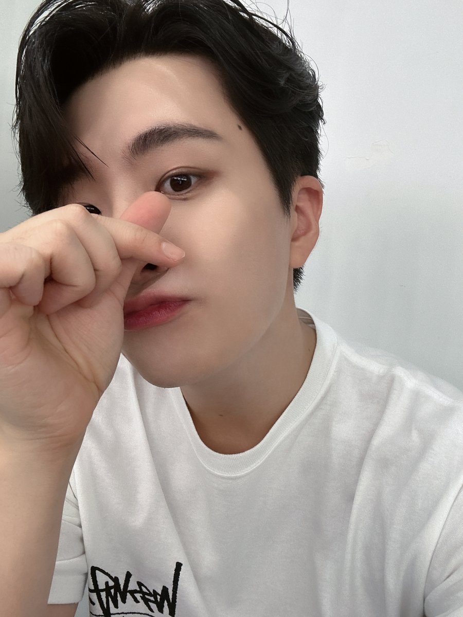 영재 YOUNGJAE tweet media