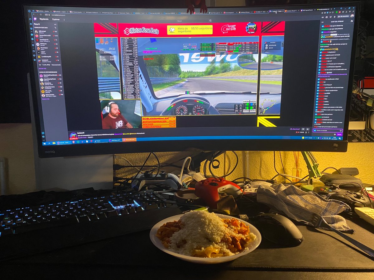 Choclosti tweet media