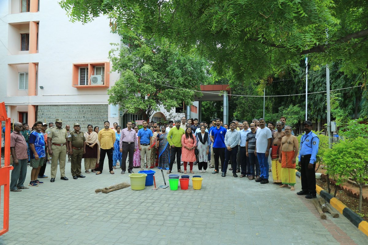 GstSalem's tweet photo. #SwachhBharat Cleanliness campaign on SHS - Shramdhaan &amp; Jan Bhagidhari was conducted in Salem GST Comm’te on  01.10.2023 @10:00AM, headed by  Shri.M G. Thamizh Valavan, Commr, Smt. Deepti IP, JC and ACs with the participation of officers, family and community. 
@SwachhBharatGov https://t.co/Ao2GJ4KKSB