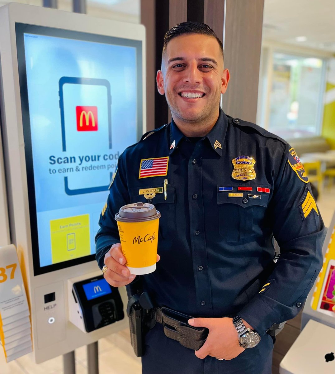 LaredoATTF's tweet photo. Come join your @mylaredopd & #autothefttaskforce for a delightful cup of โ๏ธ on national #coffeewithacop day. Everyone is invited to join us this Wed 10/04/23 @laredomcds 2101 E. Saunders St. from 8A-10A.
๐๐ฎ๐ปโโ๏ธ๐ฎ๐ป๐
#laredo #laredotx #laredopdinthecommunity https://t.co/QvKCTgsoO9