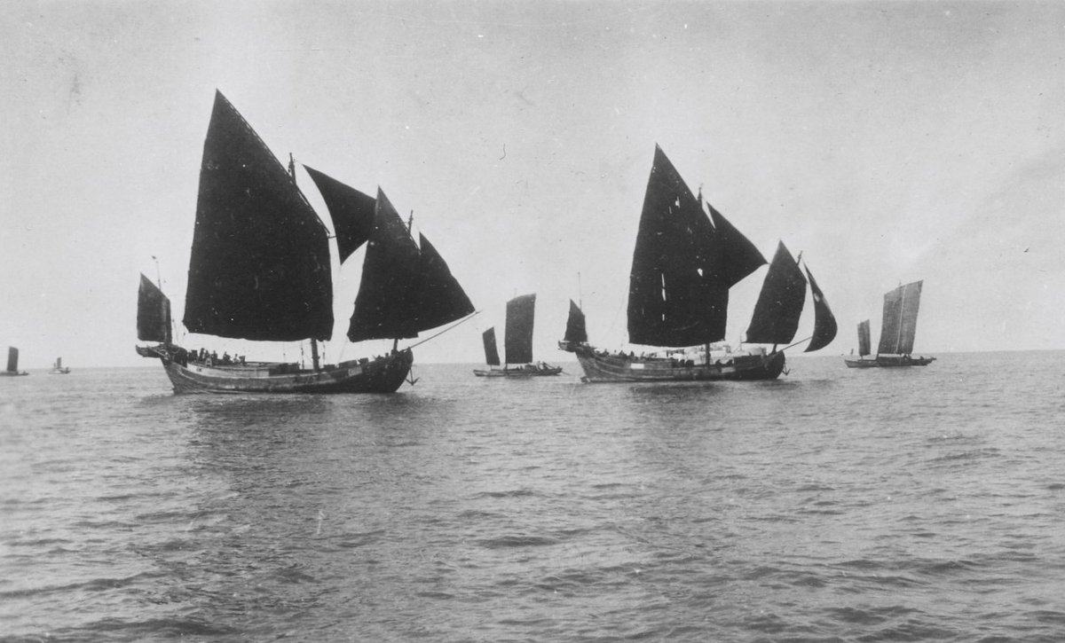 What's the connection between these Burmese Junks and Cosens's paddle steamer Monarch? To find out click here: kingswearcastle.org/potm/october-2…