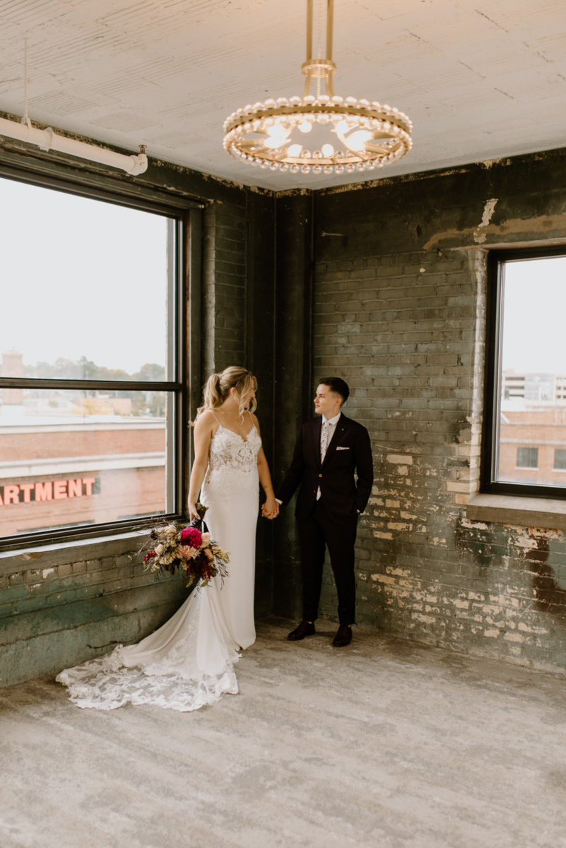 mariahlwellman's tweet photo. The best kind of announcement: WE’RE MARRIED! https://t.co/rtr3ol0yx5