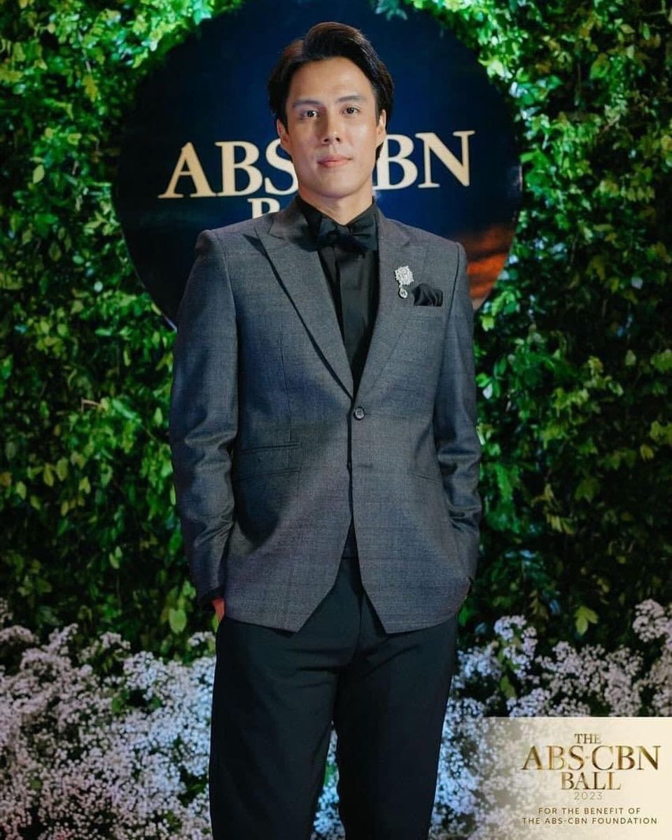 Forever Grateful ✨🙏🏽 #ABSCBNBall2023

Wearing @edwintan_ph 
Grooming by @pc_anjo 

#ABSCBNBallRedCarpet2023
#ABSCBNBallisBack
#ABSCBNForeverGrateful
#PiraPirasongParaiso