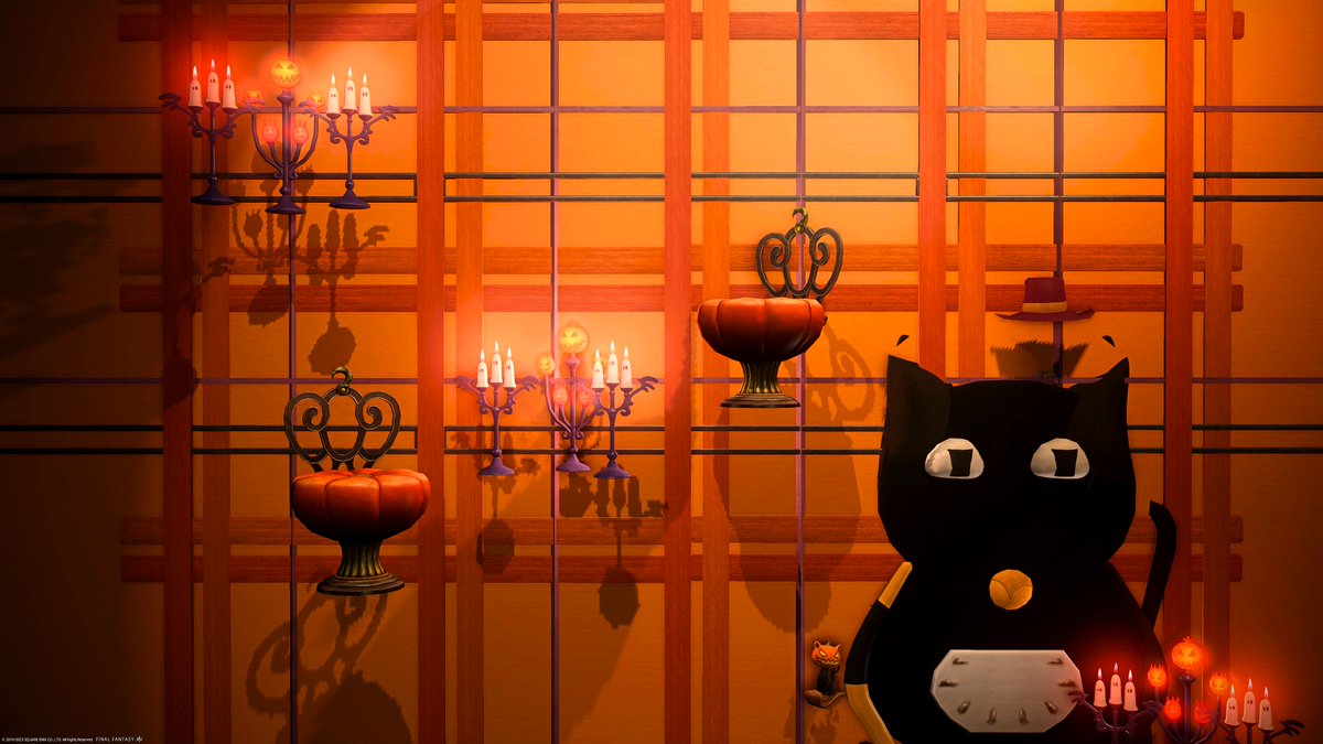 Rosberg_Melina's tweet photo. 『黒ネコ集会。』 
黒ネコと魔女のハロウィンスタジオ。
魔法のほうきで満月散歩。黒ネコ連れ（ミニオン）で、横乗りも縦乗りも可能。
＋ハロウィンチェックの壁。 
  
エレDC／Tonberry／ラベ18 リリーヒルズ1-63号室 
タグ／ #studio_placious 
#ハウジング自由に撮影してねFF14 #FF14ハウジング https://t.co/puLXmPj0jp