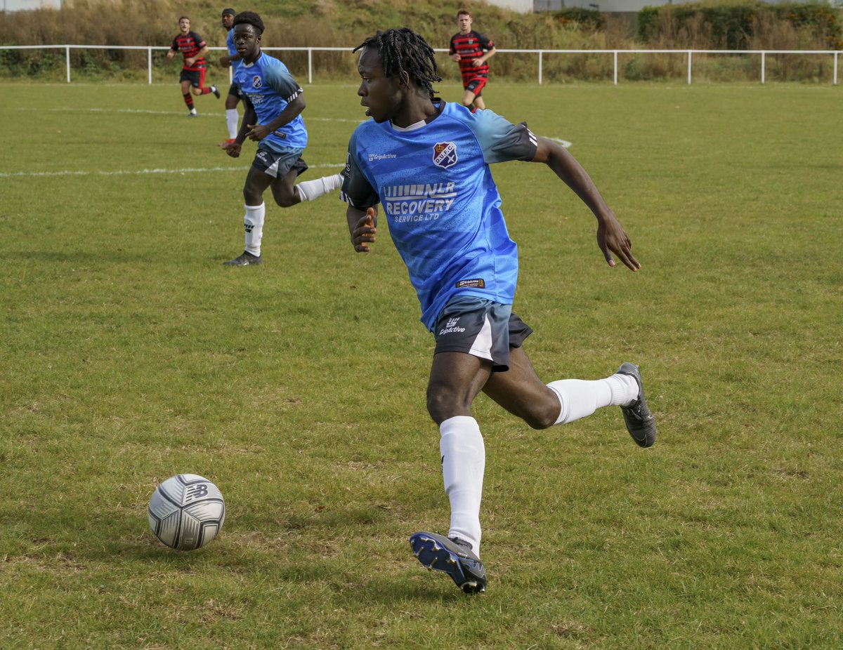 DagenhamUTD_FC's tweet image. Some snaps from yesterdays @EssexAllianceFL Premier Division action ⚽️

📸 @shearman_alan 

#Daggers ⚔️