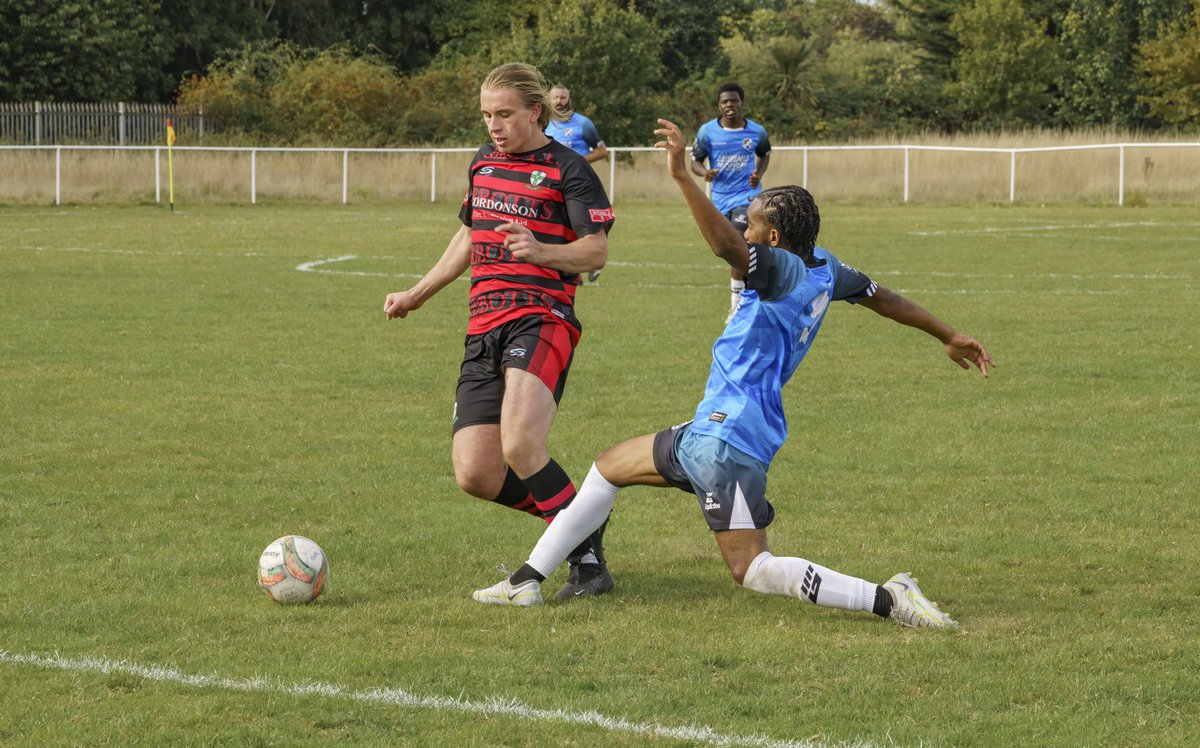 Some snaps from yesterdays <a href="/EssexAllianceFL/">Essex Alliance FL</a> Premier Division action ⚽️

📸 <a href="/shearman_alan/">Alan Shearman</a> 

#Daggers ⚔️