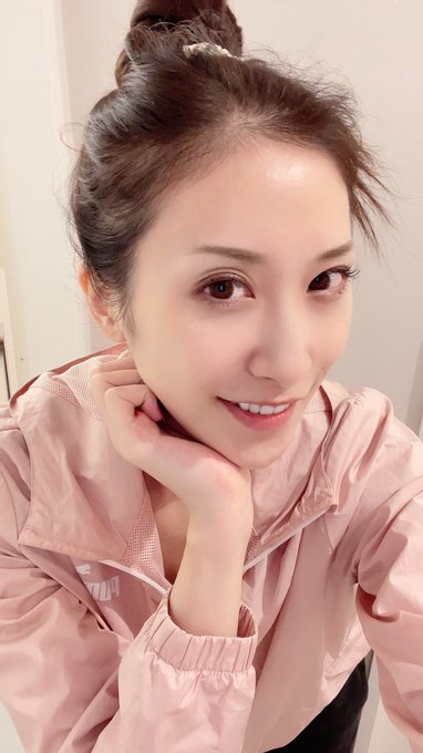 今日も良く走りました!!  帰ったら、なにか甘いもの食べちゃおう!  明日からまた新しい1週間✨️ 頑張りましょう(՞៸៸&rsaquo;⩊&lsaquo;៸៸՞) https://t.co/Uw2LgBkRqU
