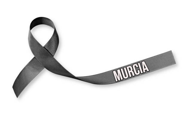 ¡Tragedia en Murcia! Un incendio en tres discotecas ha causado la muerte de al menos 13 personas. Mis condolencias a las familias y amigos de las víctimas. #Incendio #Tragedia #Murcia