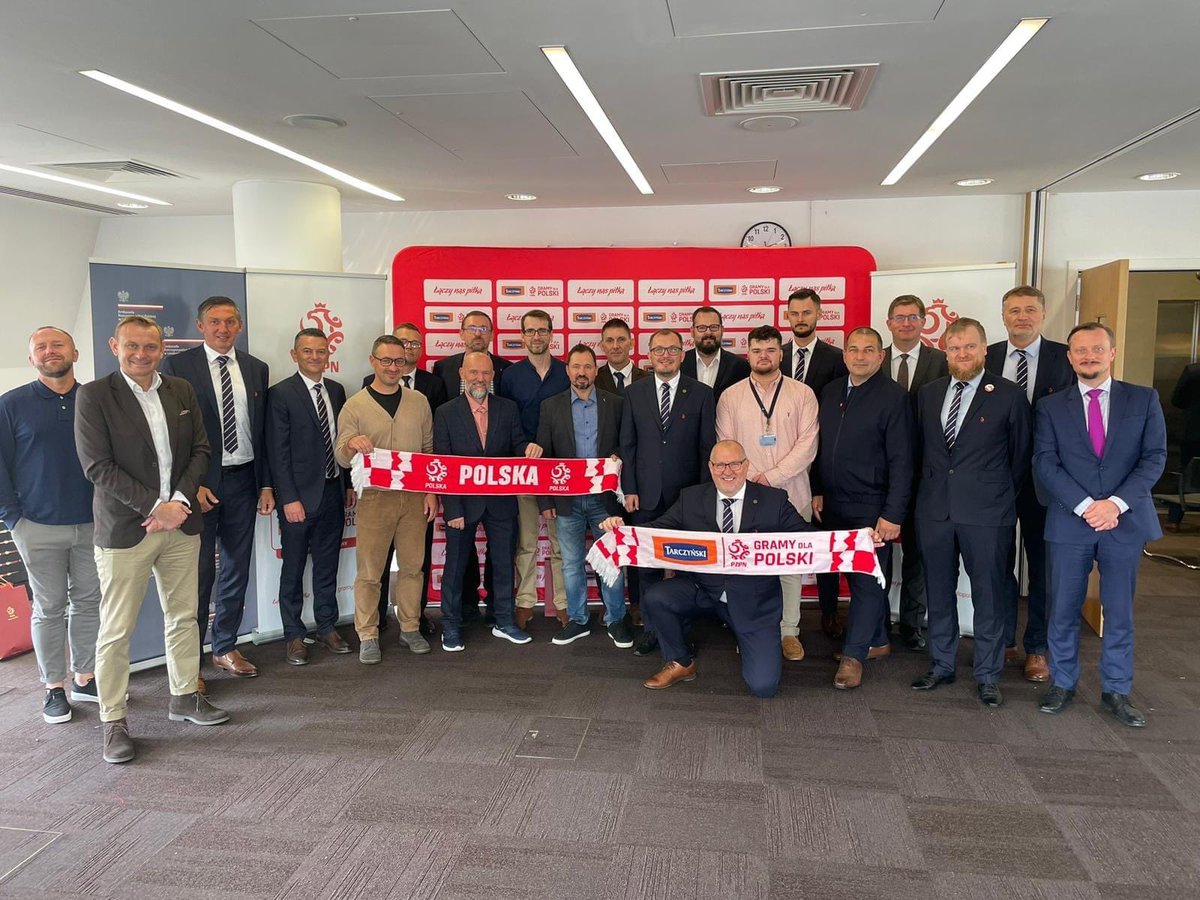 piotr03216858's tweet photo. 30.09.23 ⚽️ Spotkanie skautingu zagranicznego PZPN sekcji monitoringu i rozwoju młodych polskich piłkarzy za granicą w Londynie. #gramydlapolski #łączynaspiłka #pzpn #football-personal.com https://t.co/xBEBGKadmJ