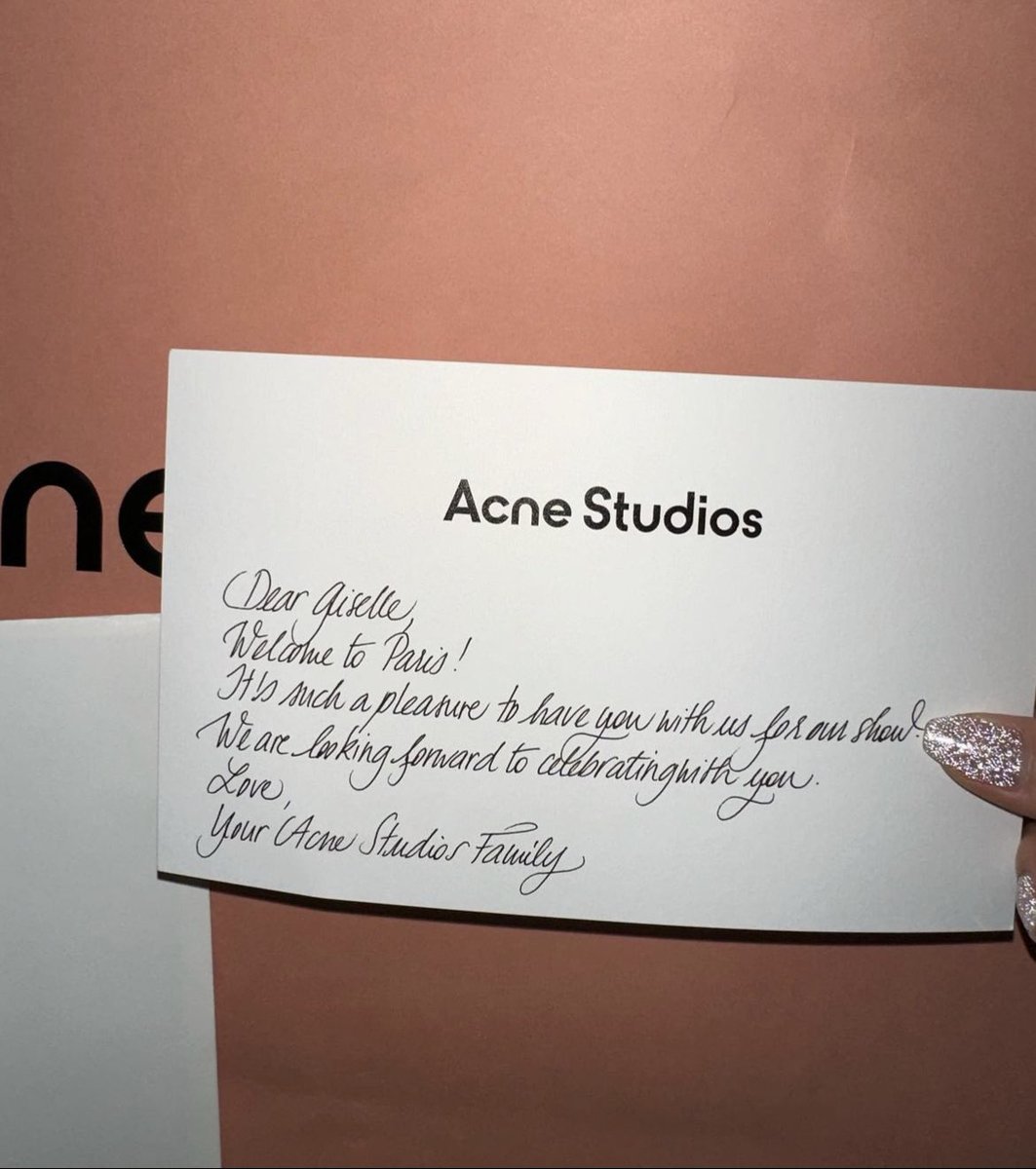 milkyaeri's tweet image. GISELLE UCHINAGA— a singer, songwriter, composer, producer, trendsetter, Nation's Hotgirl, a FASHIONISTA attended Paris Fashion Week for 2 different brands in a week, followed by the famous American Rapper himself TYGA first time meeting and just hours seating next to each other…